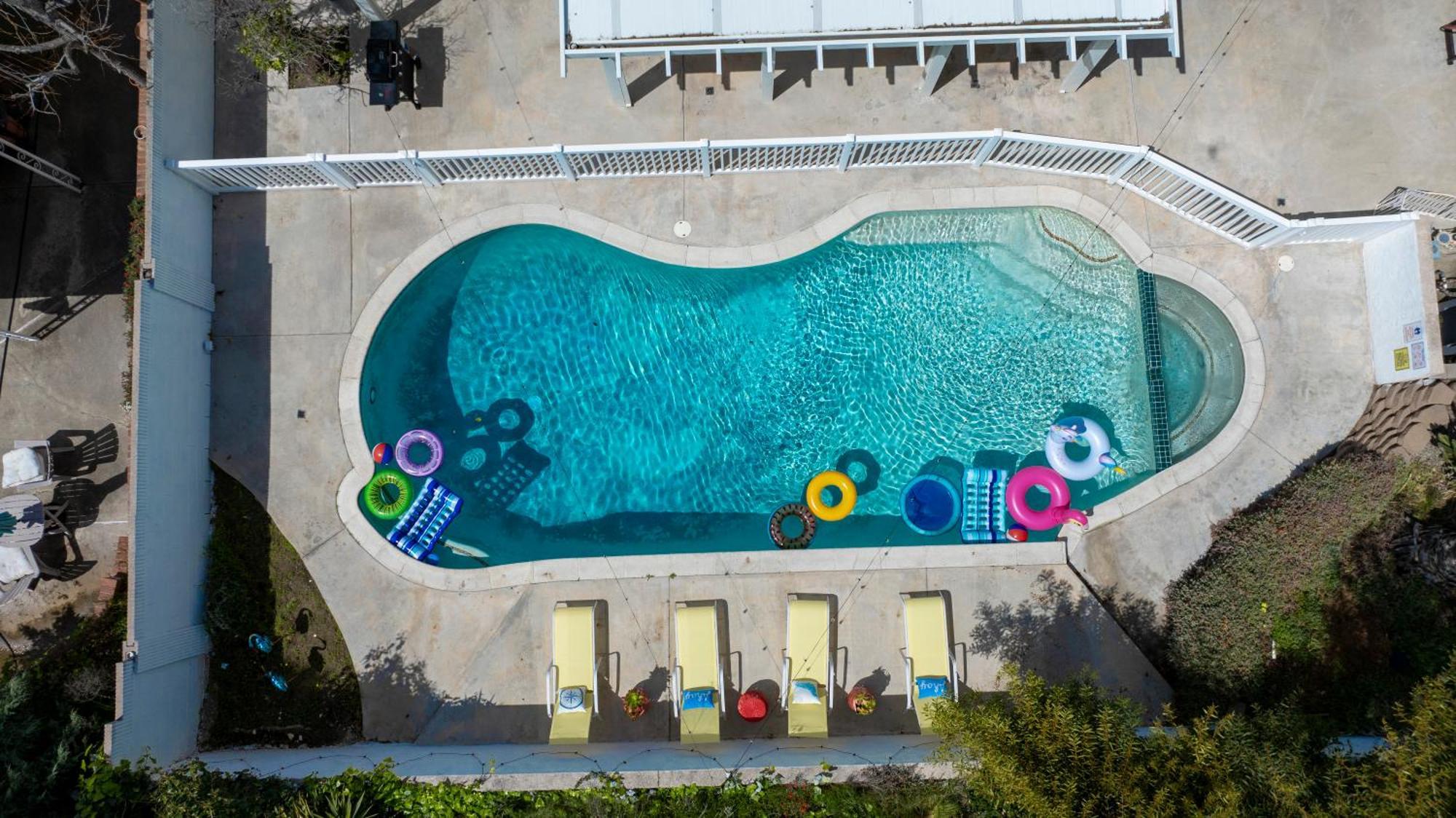 Stunning Coastal Escape With Private Pool, Spa, Arcade, Disney, Beach مِشن فيجو المظهر الخارجي الصورة