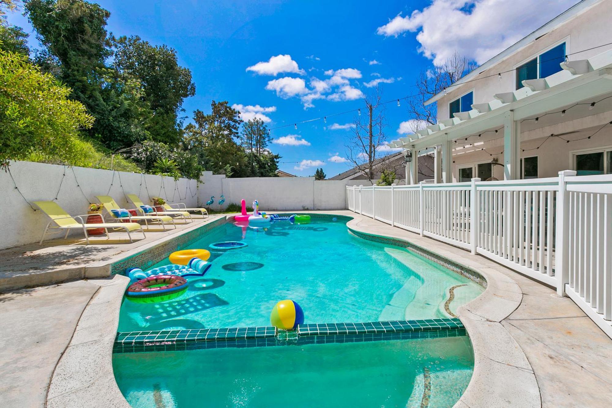 Stunning Coastal Escape With Private Pool, Spa, Arcade, Disney, Beach مِشن فيجو المظهر الخارجي الصورة