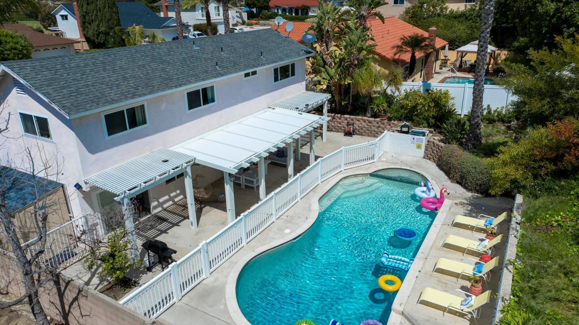 Stunning Coastal Escape With Private Pool, Spa, Arcade, Disney, Beach مِشن فيجو المظهر الخارجي الصورة