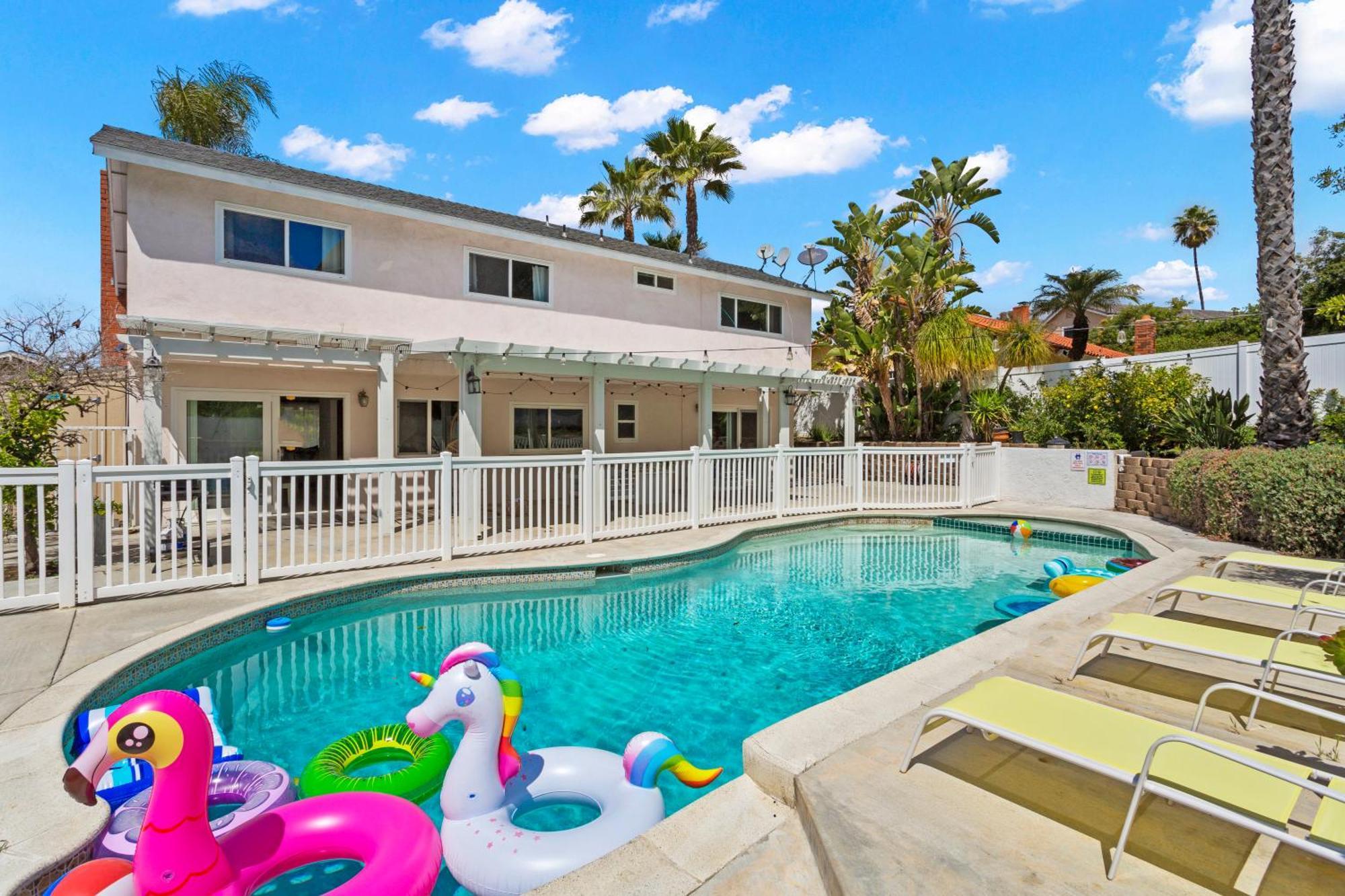 Stunning Coastal Escape With Private Pool, Spa, Arcade, Disney, Beach مِشن فيجو المظهر الخارجي الصورة