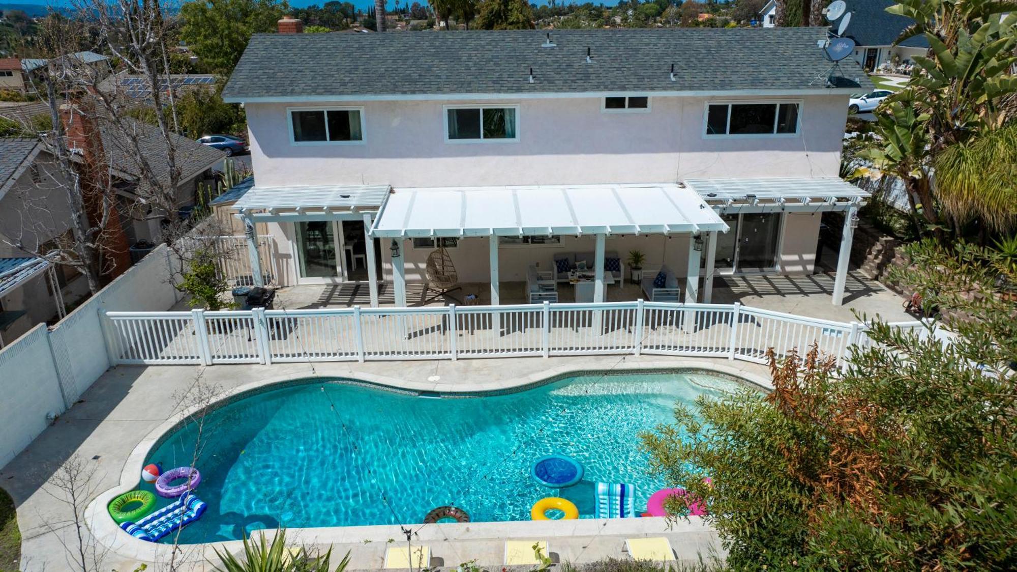 Stunning Coastal Escape With Private Pool, Spa, Arcade, Disney, Beach مِشن فيجو المظهر الخارجي الصورة